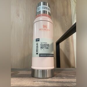 Brand New Stanley Legendary Classic Thermos Bottle 1 Quart Limestone